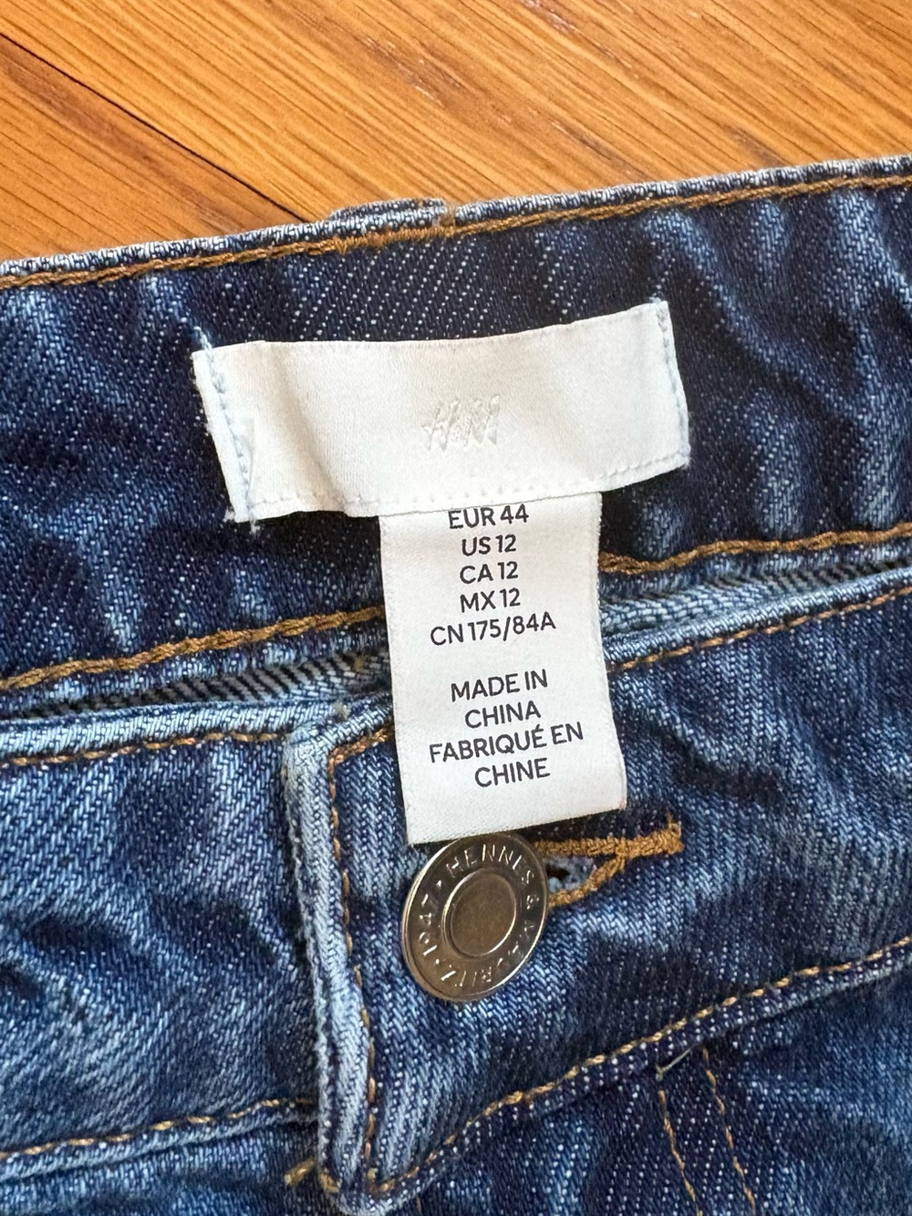 H&M Dark Blue Denim Skirt 💙 with Front Button Detail - Picture 3 of 3